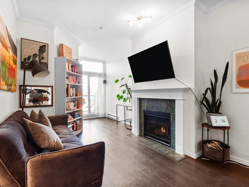 411 - 3638 W Broadway Avenue, Vancouver BC V6R 2B7