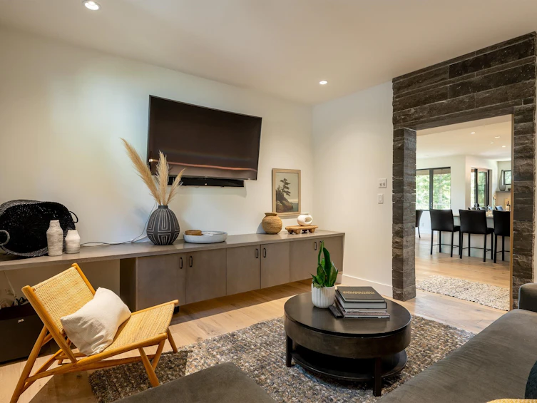 8206 Mountain View Drive, Whistler, BC, V8E 0G3 - 10