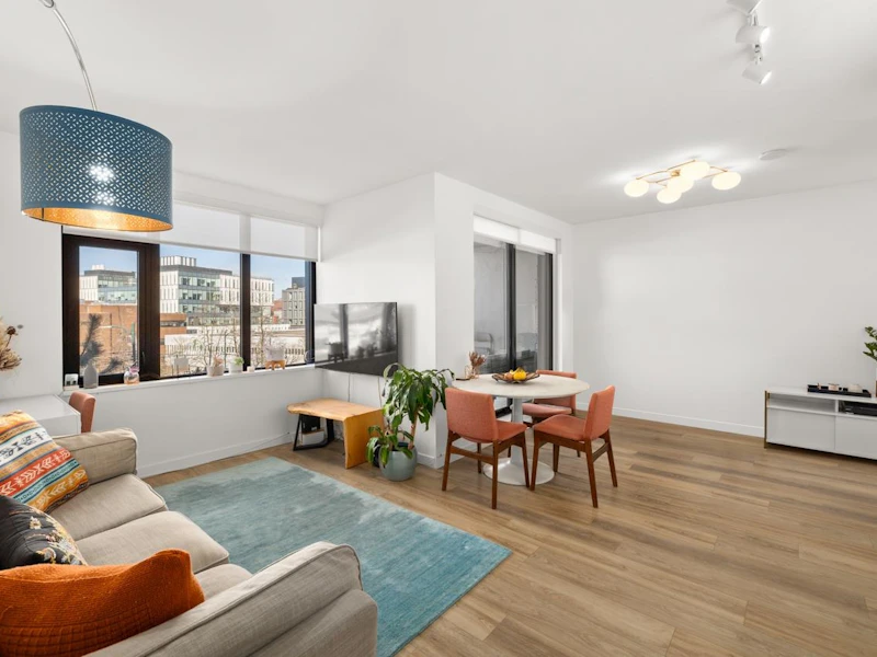 407 - 210 E 5th Avenue, Vancouver BC