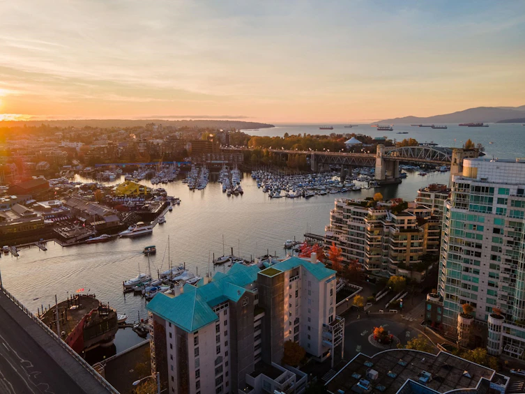 305-1600 Howe Street, Vancouver, BC, V6Z 2L9 - 3