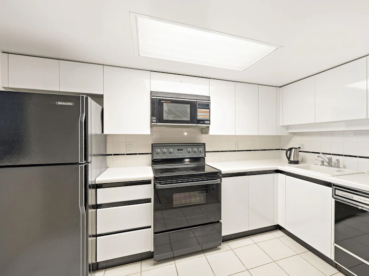 305-1600 Howe Street, Vancouver, BC, V6Z 2L9 - 12