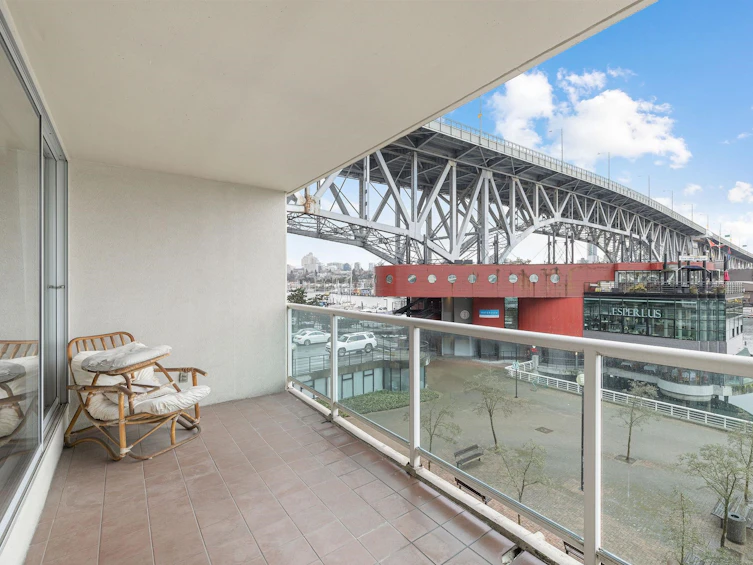 305-1600 Howe Street, Vancouver, BC, V6Z 2L9 - 24