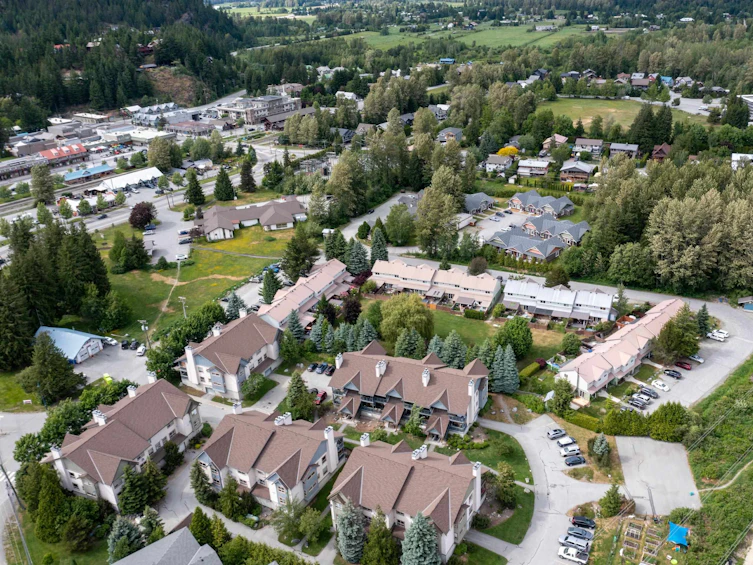 28-7410 Flint Street, Pemberton, BC, V0N 2L1 - 2