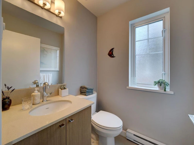 5979 Beachgate Lane, Sechelt, BC, V7Z 0S2 - 17