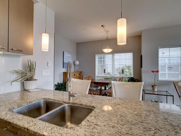 5979 Beachgate Lane, Sechelt, BC, V7Z 0S2 - 8