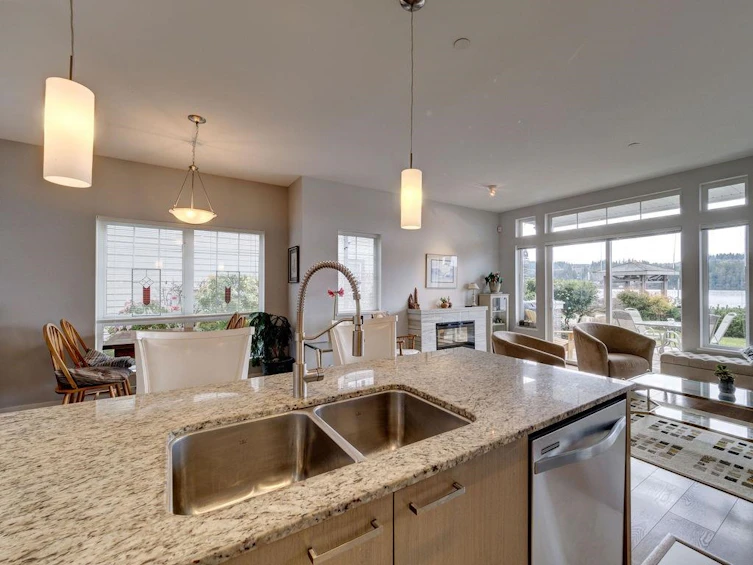 5979 Beachgate Lane, Sechelt, BC, V7Z 0S2 - 9