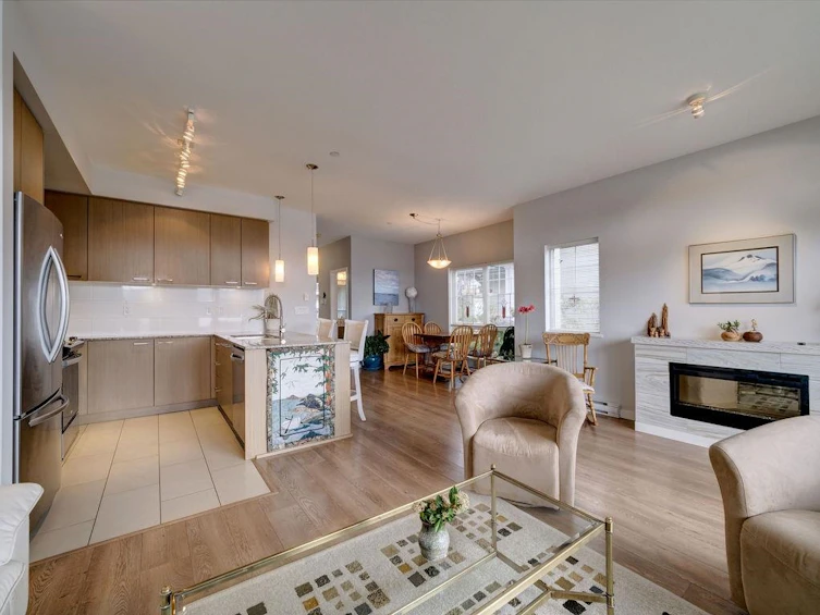 5979 Beachgate Lane, Sechelt, BC, V7Z 0S2 - 10