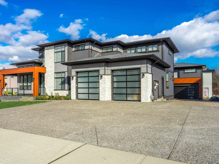 8664 Cleven Drive, Mission, BC, V2V 0H9 - 2