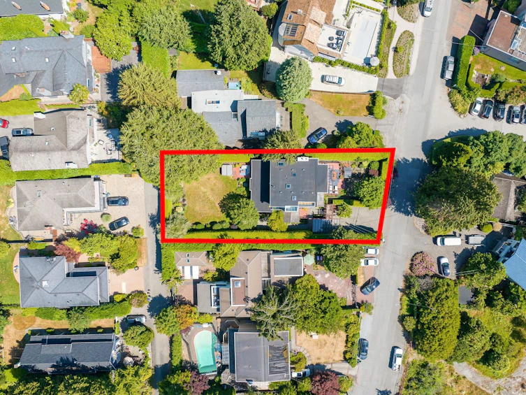 4449 Ross Crescent, West Vancouver, BC, V7W 1B4 - 35