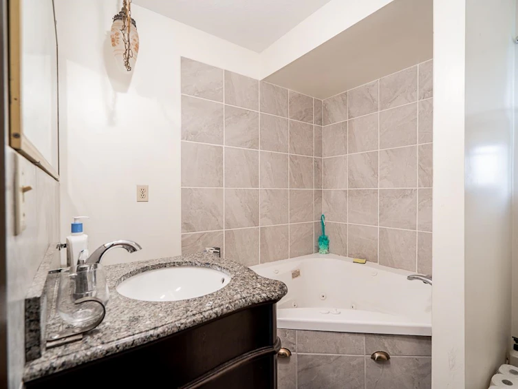 11145 83a Avenue, Delta, BC, V4C 2J4 - 26