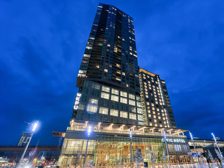 2706-13495 Central, Surrey, BC, V3T 0K2 - 2