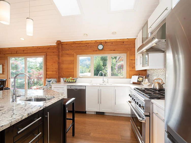 2016 Mount Artaban Road, Gambier Island, BC, V0N 1V0 - 12