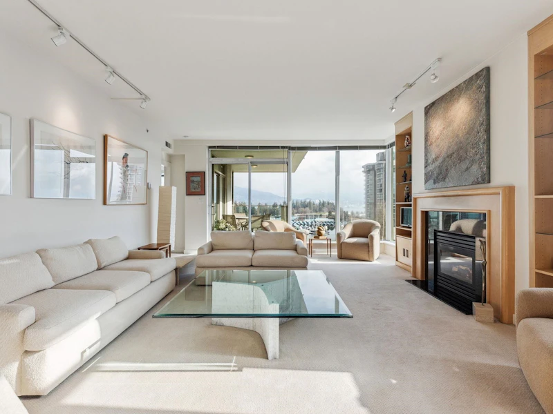 1001 - 1717 Bayshore Drive, Vancouver BC V6G 3H3