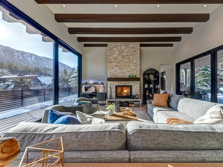 7313 Toni Sailer Lane, Whistler, BC, V8E 0E3 - 4
