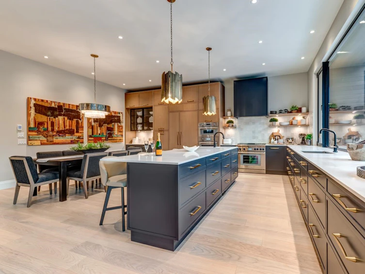 7313 Toni Sailer Lane, Whistler, BC, V8E 0E3 - 7
