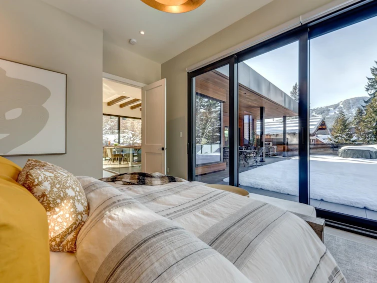 7313 Toni Sailer Lane, Whistler, BC, V8E 0E3 - 11