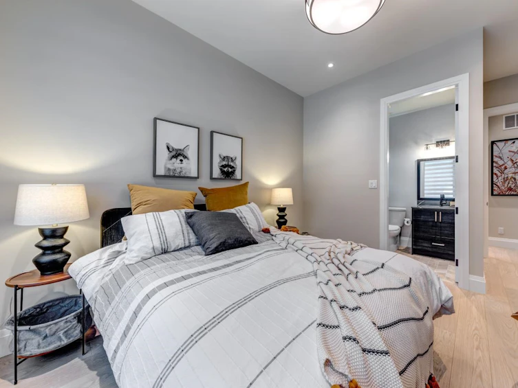 7313 Toni Sailer Lane, Whistler, BC, V8E 0E3 - 16