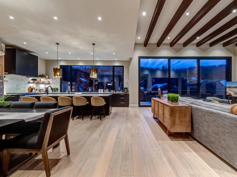 7313 Toni Sailer Lane, Whistler, BC, V8E 0E3 - 24