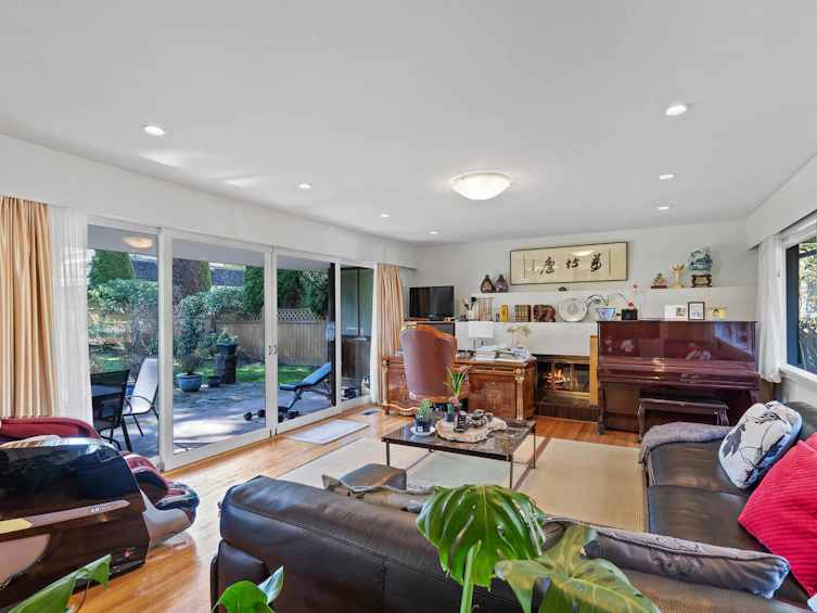 1736 W 37th Avenue, Vancouver, BC, V6M 1N1 - 3