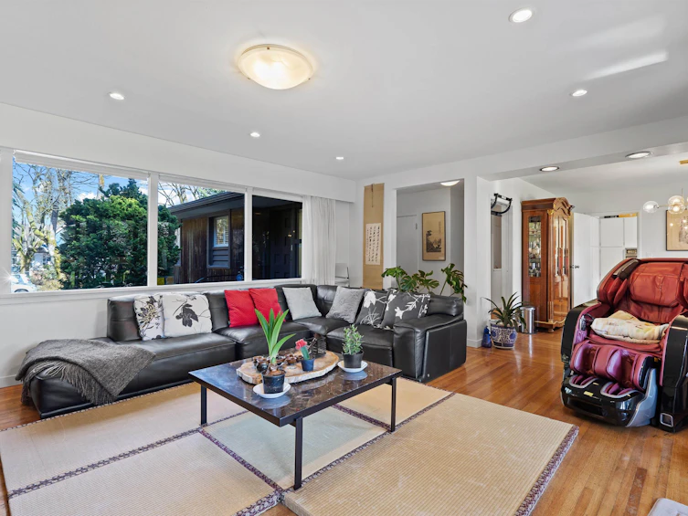 1736 W 37th Avenue, Vancouver, BC, V6M 1N1 - 4