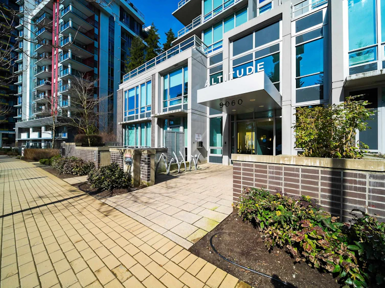 008-9060 University Crescent, Burnaby, BC, V5A 0E1 - 14