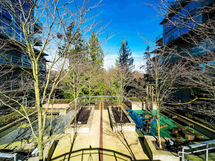 008-9060 University Crescent, Burnaby, BC, V5A 0E1 - 17