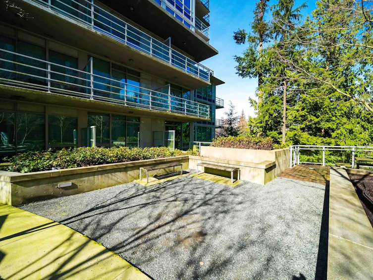 008-9060 University Crescent, Burnaby, BC, V5A 0E1 - 18