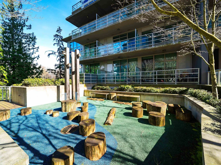 008-9060 University Crescent, Burnaby, BC, V5A 0E1 - 21