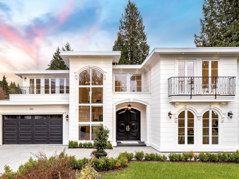 990 Cross Creek Road, West Vancouver BC V7S 2S5