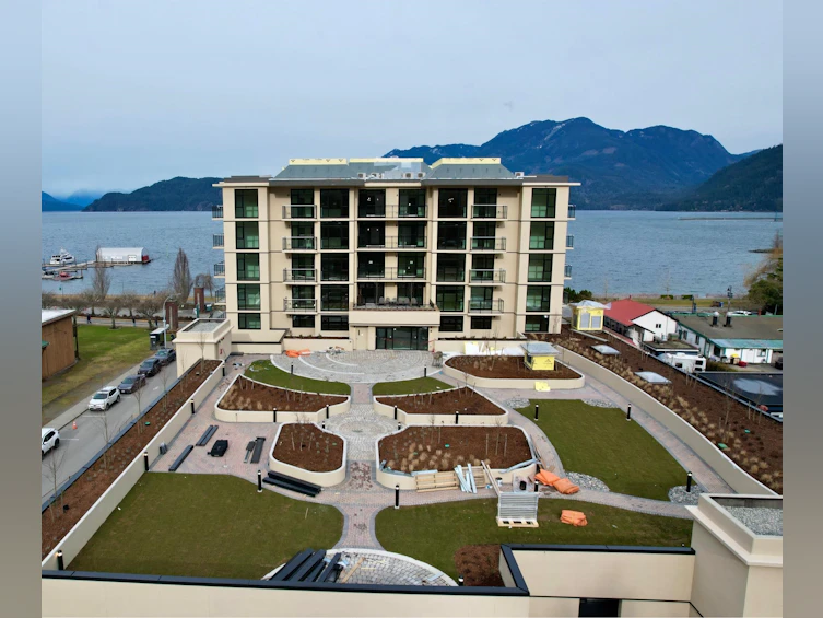 305-120 Esplanade Avenue, Harrison Hot Springs, BC, V0M 1K0 - 3