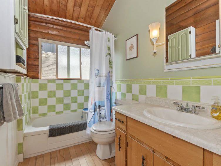 204 Lakeshore Drive, Cultus Lake, BC, V2R 5A1 - 18