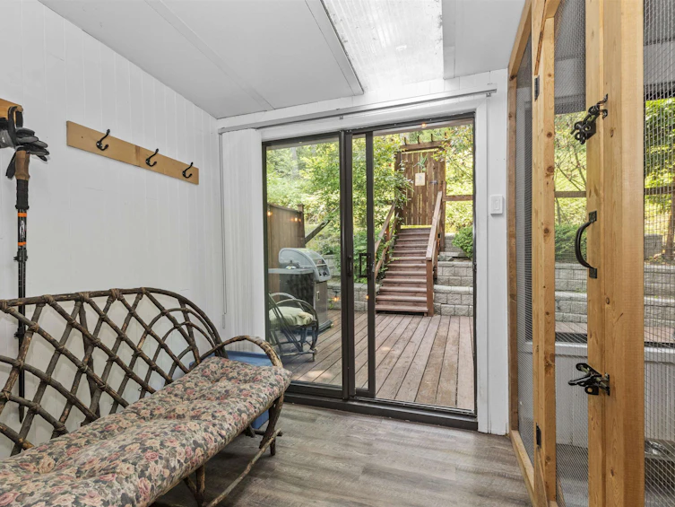 204 Lakeshore Drive, Cultus Lake, BC, V2R 5A1 - 23