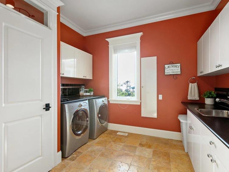 14480 Magdalen Crescent, Surrey, BC, V4B 2W2 - 8