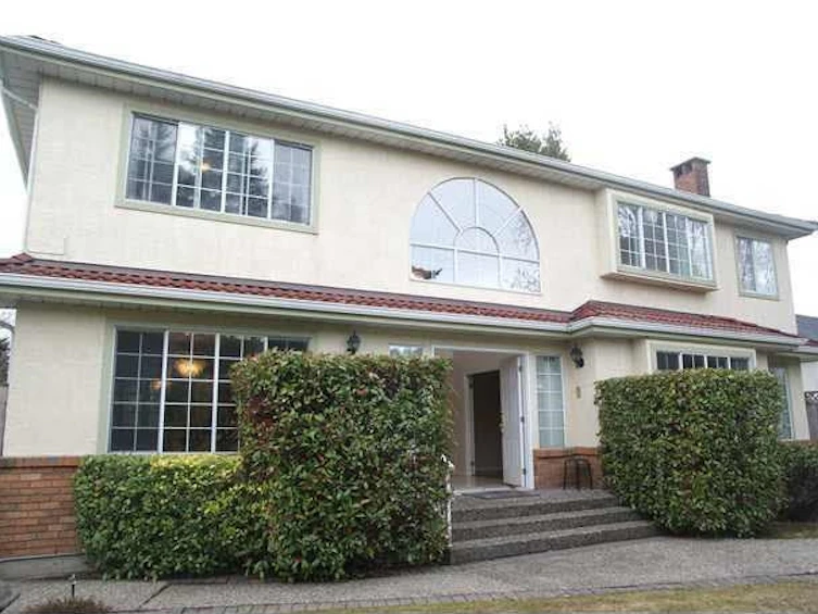7025 Oak Street, Vancouver, BC, V6P 3Z8