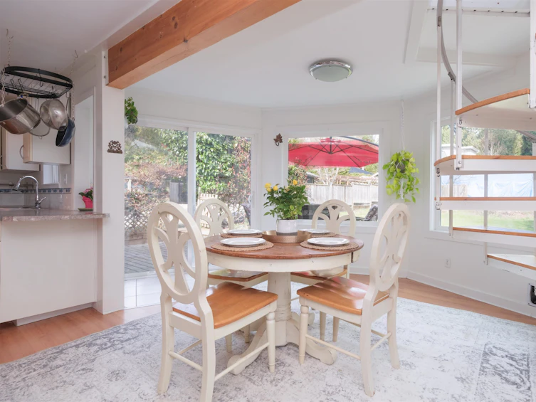 8098 Redrooffs Road, Halfmoon Bay, BC, V7Z 1C7 - 8