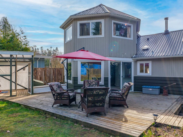 8098 Redrooffs Road, Halfmoon Bay, BC, V7Z 1C7 - 27