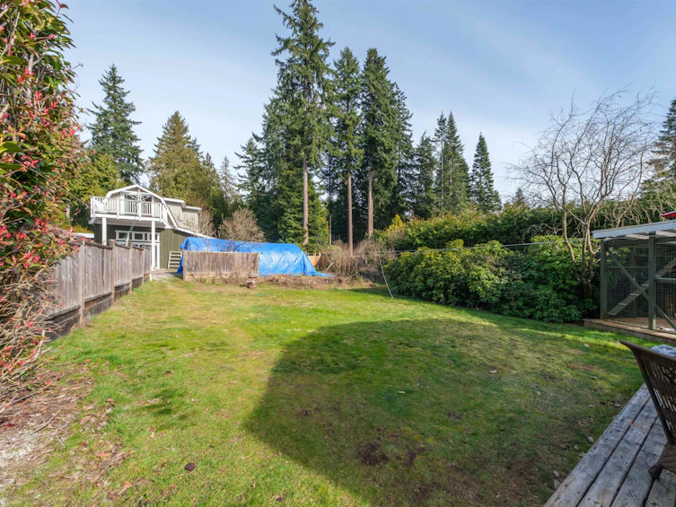 8098 Redrooffs Road, Halfmoon Bay, BC, V7Z 1C7 - 29