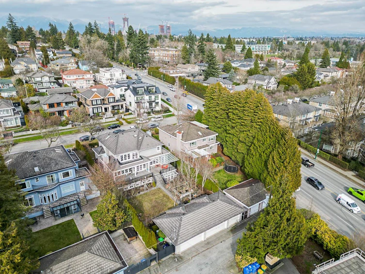 1028 W 58th Avenue, Vancouver, BC, V6P 1W1 - 4