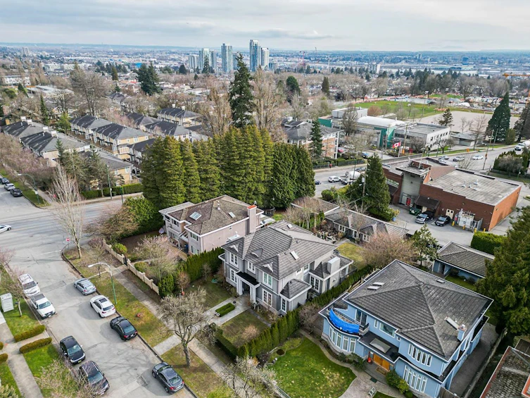 1028 W 58th Avenue, Vancouver, BC, V6P 1W1 - 5