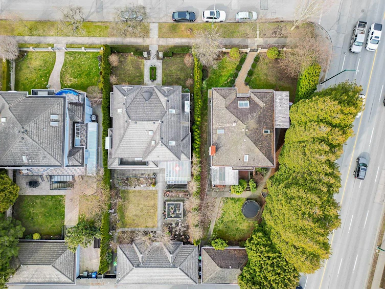 1028 W 58th Avenue, Vancouver, BC, V6P 1W1 - 6