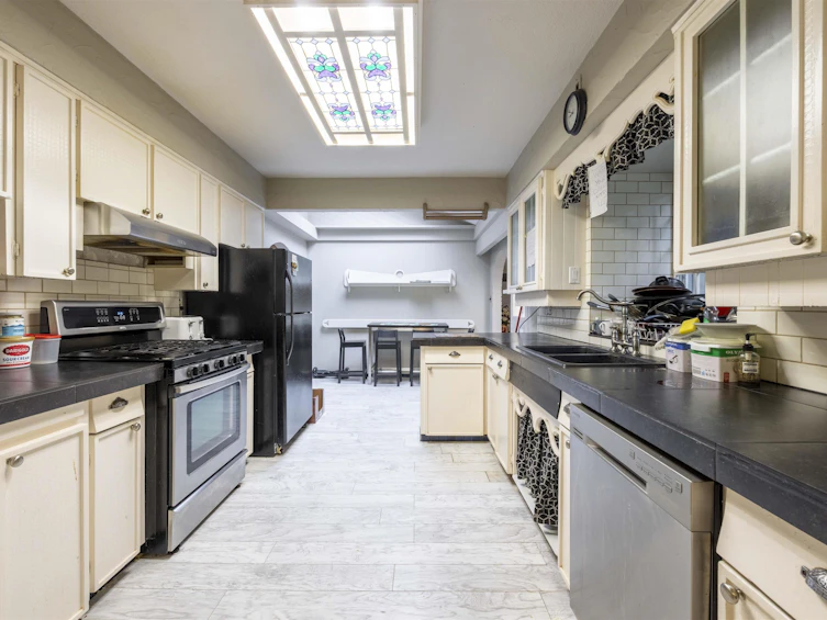 908 Glenacre Court, Port Moody, BC, V3H 1K1 - 20