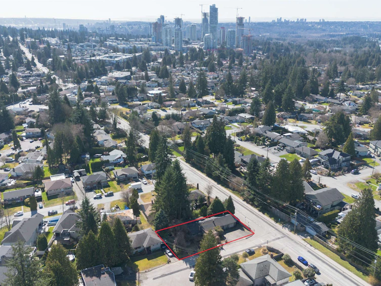 908 Glenacre Court, Port Moody, BC, V3H 1K1