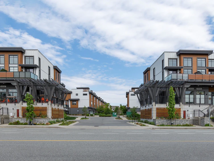 101-39771 Government Road, Squamish, BC, V8B 0G3 - 3