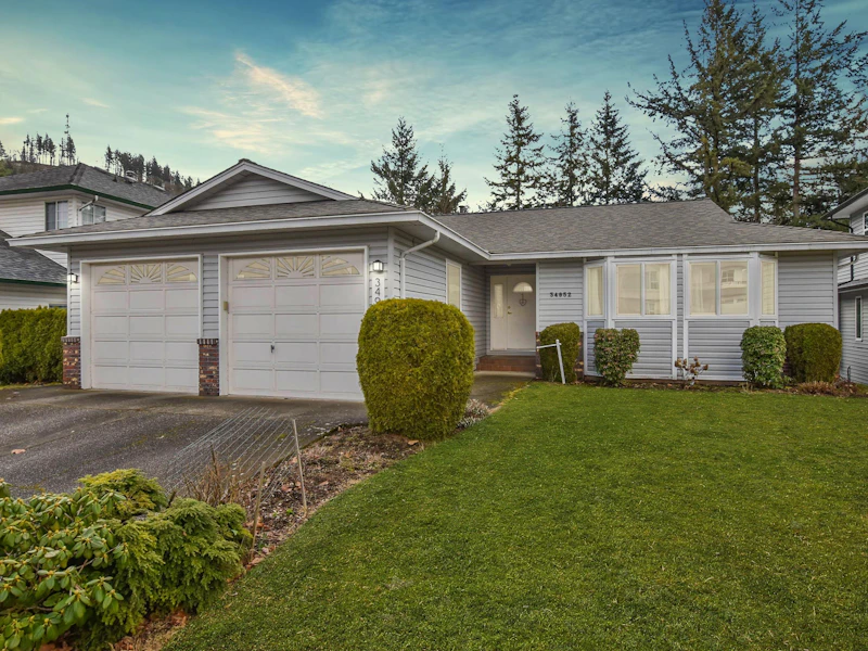34952 Glenalmond Place, Abbotsford BC V2S 7G6