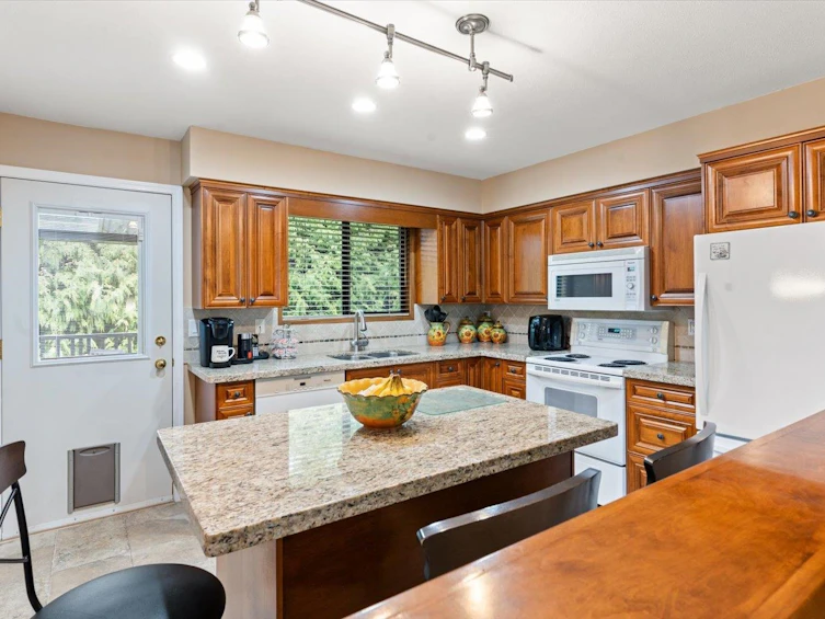 21219 93 Avenue, Langley, BC, V1M 1K3 - 13