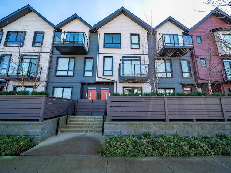 102-4738 Hemlock Way, Delta, BC, V4M 0E3