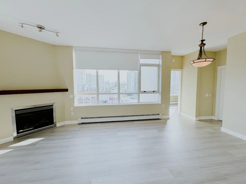 703 - 120 W 16th Street, North Vancouver BC V7M 3N6
