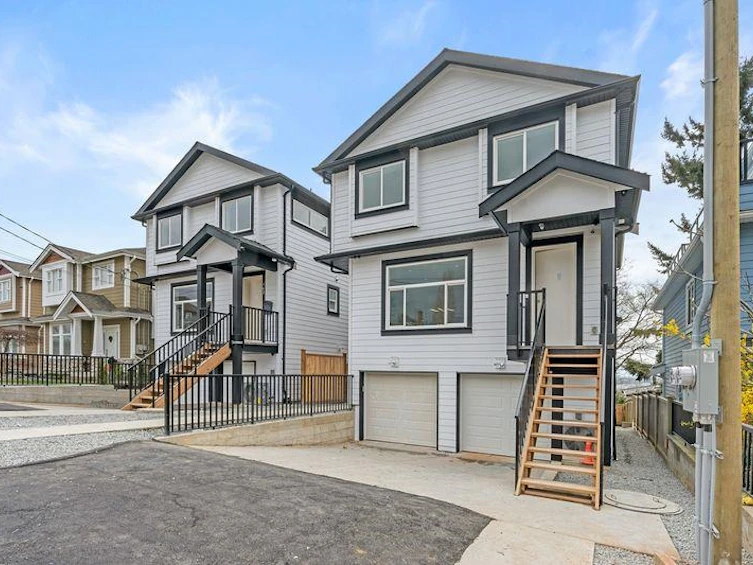1-758 E 60 Avenue, Vancouver, BC, V5X 2A4