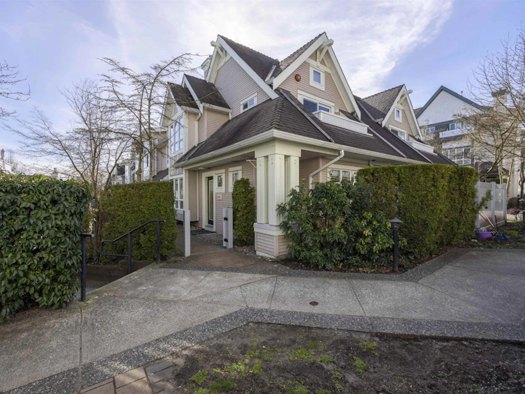 7405 Magnolia Terrace, Burnaby, BC, V5E 4K8