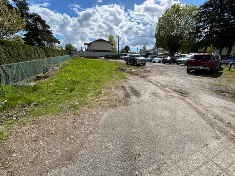 23004 Dewdney Trunk Road, Maple Ridge, BC, V2X 3L1 - 11